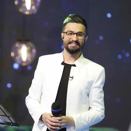 دانلود آهنگ حال خوش من با تو پایان ندارد
